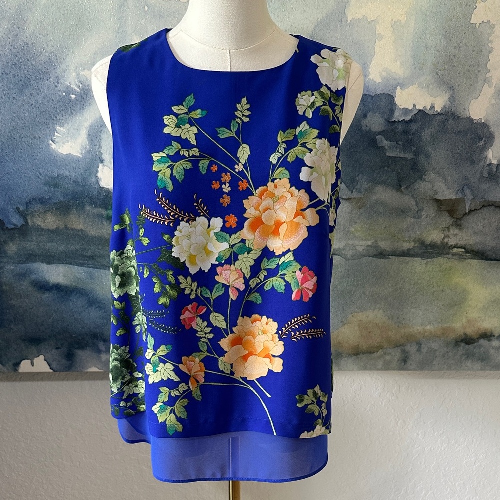 Rose & Olive M Floral Sleeveless Shell Top in Royal Blue fully lined